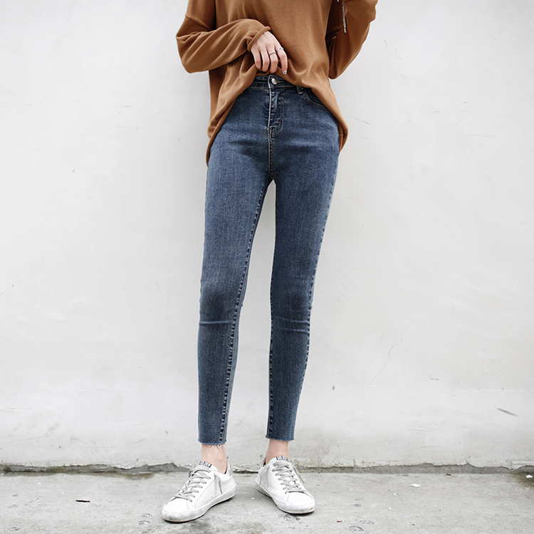 舒适的牛仔裤搭配完美衬托你的身材 时尚穿搭 图4 舒适的牛仔裤搭配完美衬托你的身材 时尚穿搭 图4