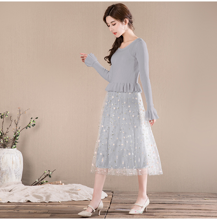 烟花烫秋季新款女装弹力针织网纱绣花连衣裙 女装 图4